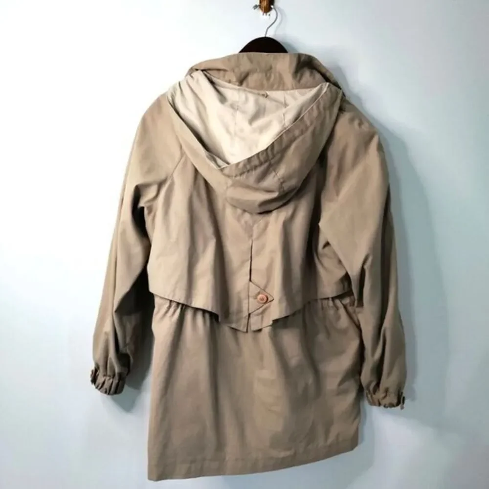 IZZI Outerwear Women M Tan Coat/Jacket Full Zip Detachable Hood Zip Button Close - Picture 5 of 9